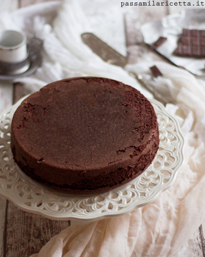 torta al cioccolato con solo albumi nuvola nera