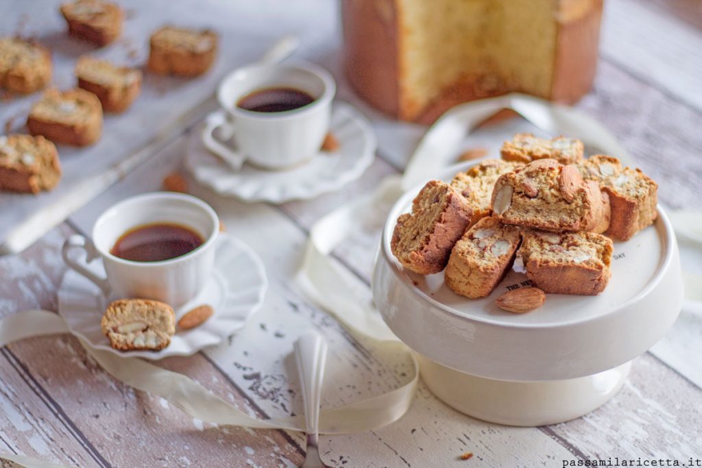 cantucci con pandoro panettone o colomba avanzati