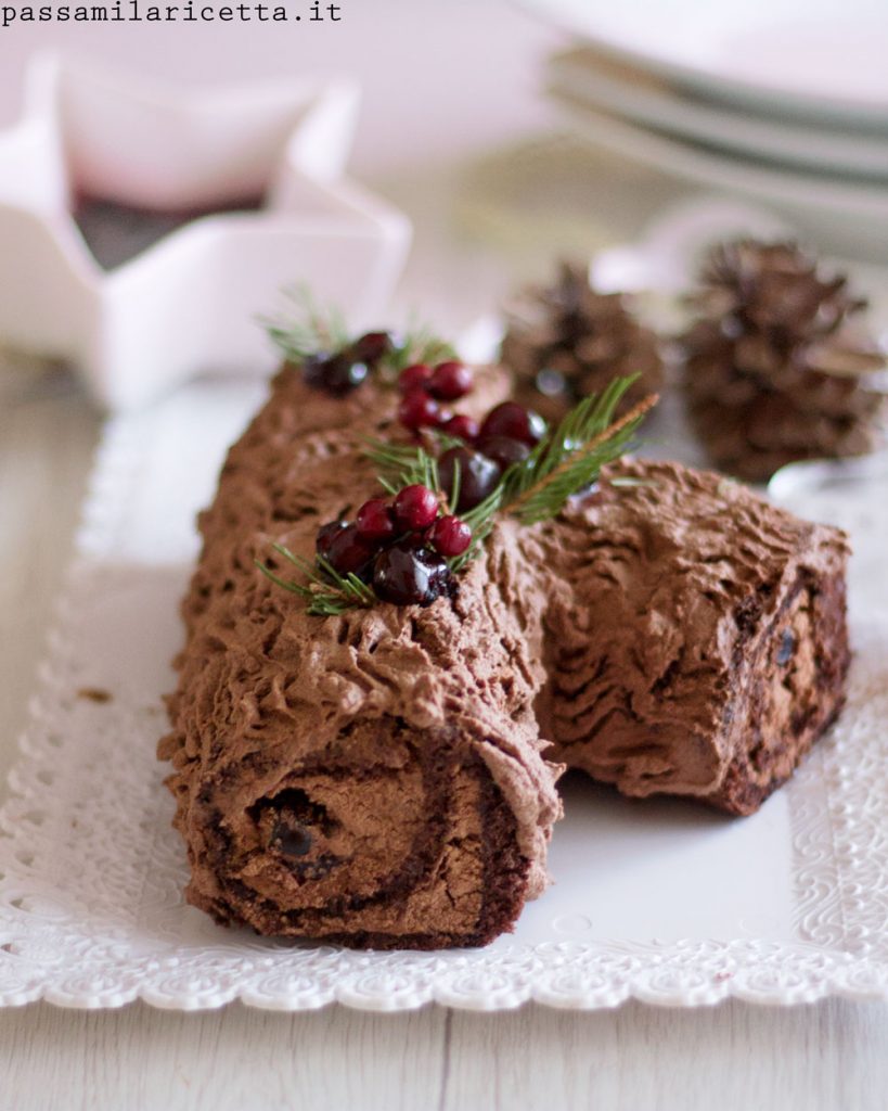 Tronchetto Di Natale Con Marmellata Di Castagne.Tronchetto Di Natale Facile In Due Versioni Passami La Ricetta