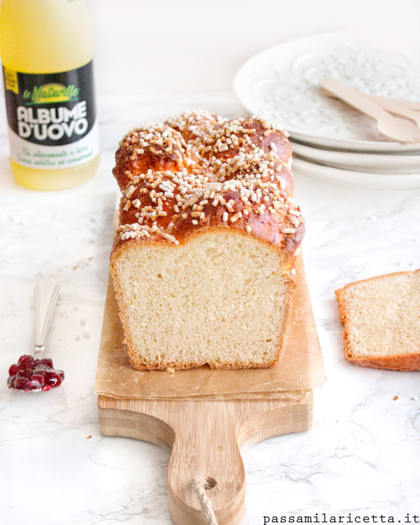 pan brioche con albumi soffice per la colazione