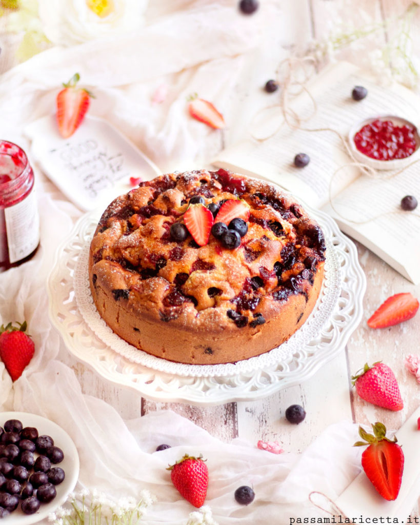 torta fragole mirtilli e confettura senza burro