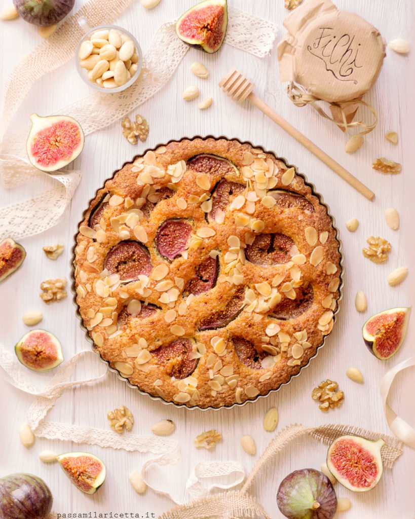 torta di fichi freschi e mandorle di donna hay