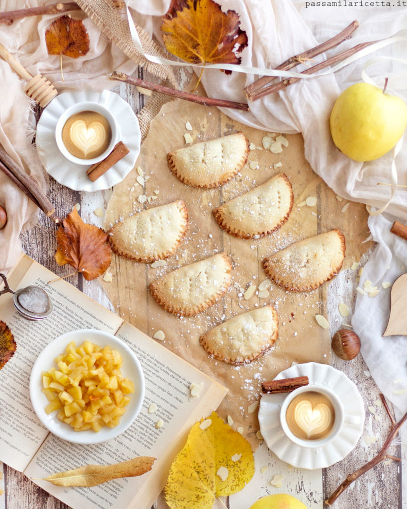 ravioli di pasta frolla alle mele