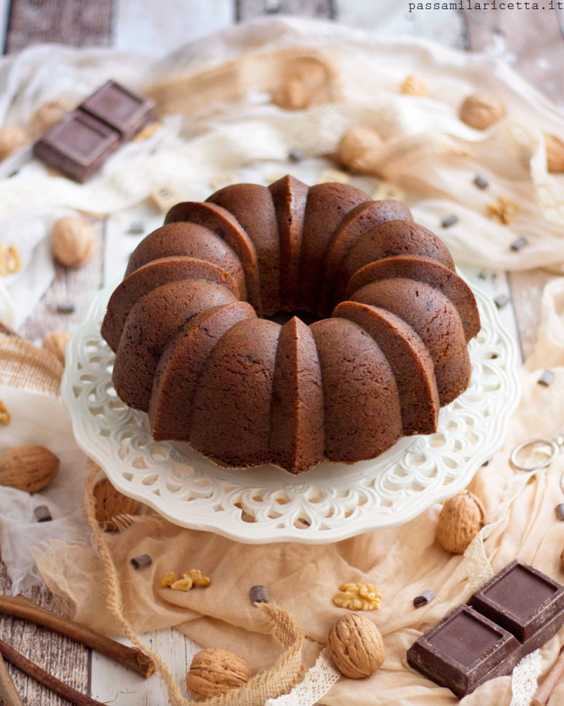 bundt cake noci e cioccolato fondente